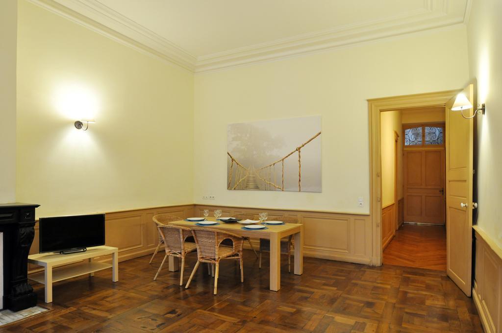 Amirauté Royale Apartamento Bayona Habitación foto